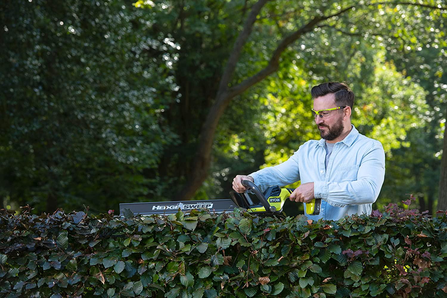 Кусторез RYOBI ONE+ RY18HT55A-0 без аккумулятора и зарядного устройства (5133004909) - фото 3 Кусторез RYOBI ONE+ RY18HT55A-0 без аккумулятора и зарядного устройства (5133004909) - фото 3