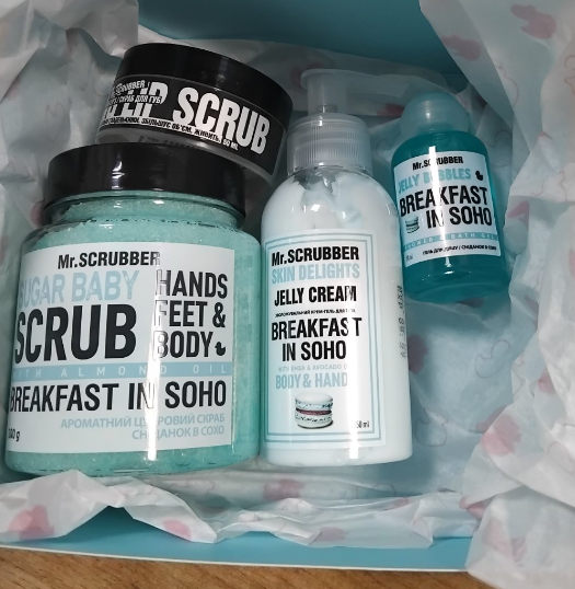 Подарунковий набір доглядової косметики Mr.SCRUBBER Tiffany's Care from Soho (2002020569) Подарунковий набір доглядової косметики Mr.SCRUBBER Tiffany's Care from Soho (2002020569)