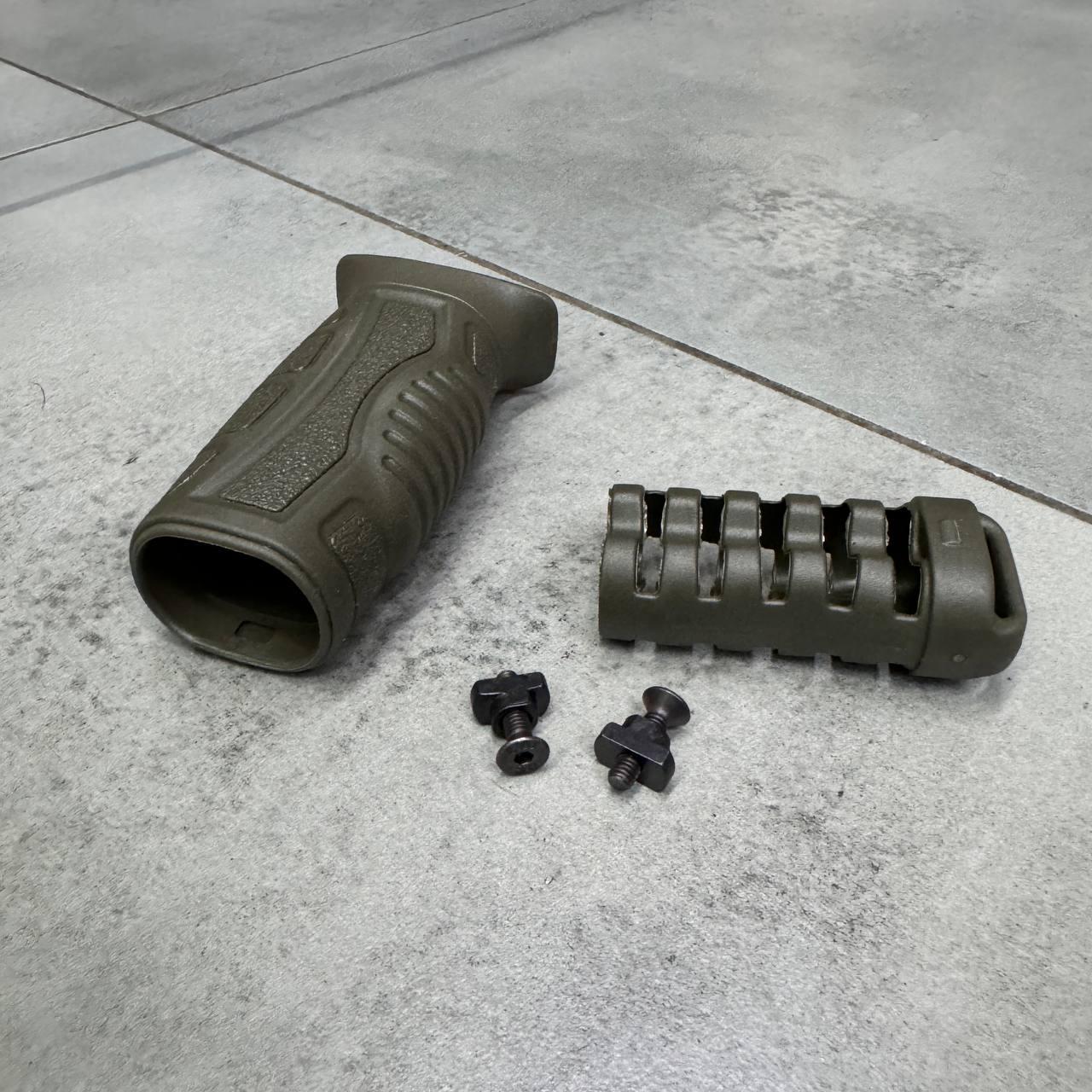 Рукоятка переноски огня DLG Tactical DLG-165 на M-LOK прорезиненная с отсеком для хранения Олива (246339) - фото 7 Рукоятка переноски огня DLG Tactical DLG-165 на M-LOK прорезиненная с отсеком для хранения Олива (246339) - фото 7