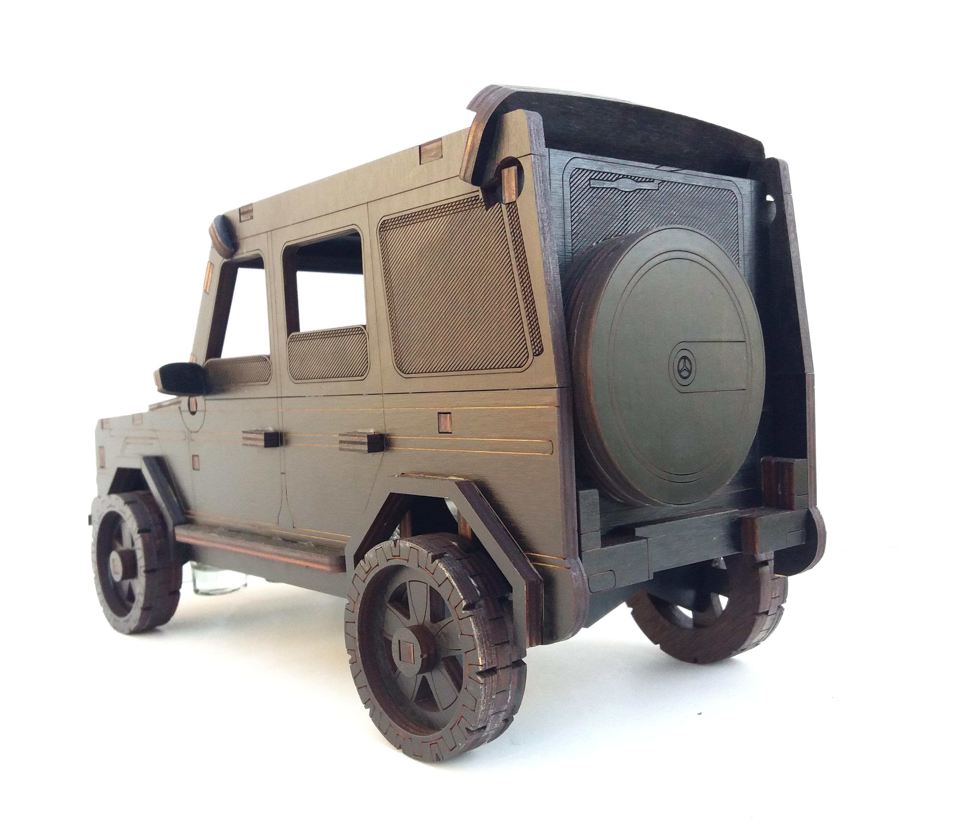 Мини-бар Джип Гелендваген с рюмками и бочкой (10615213)