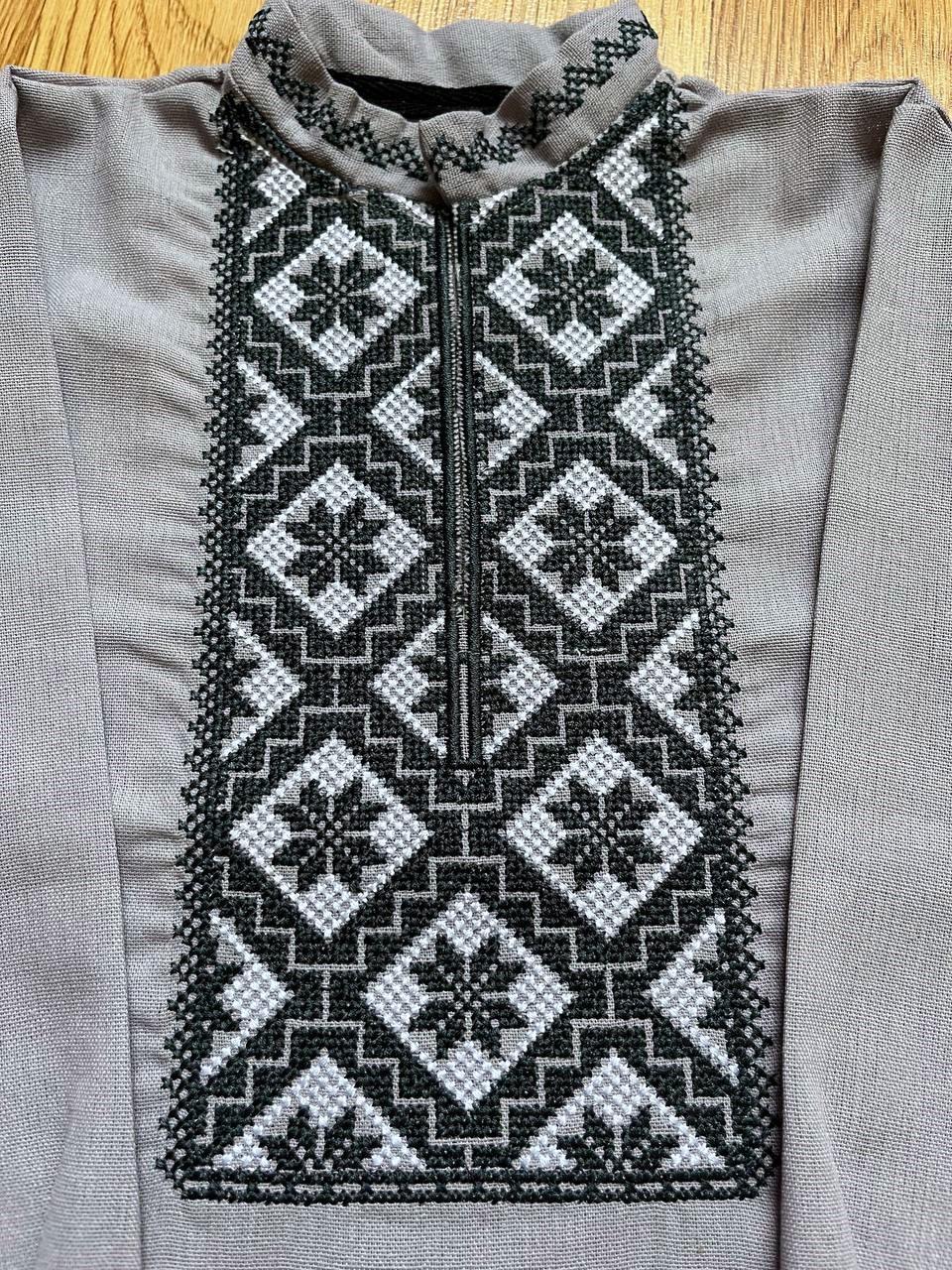 Вышиванка на мальчика лен с длинным рукавом 164 см Серый (2122055548) - фото 7 Вышиванка на мальчика лен с длинным рукавом 164 см Серый (2122055548) - фото 7