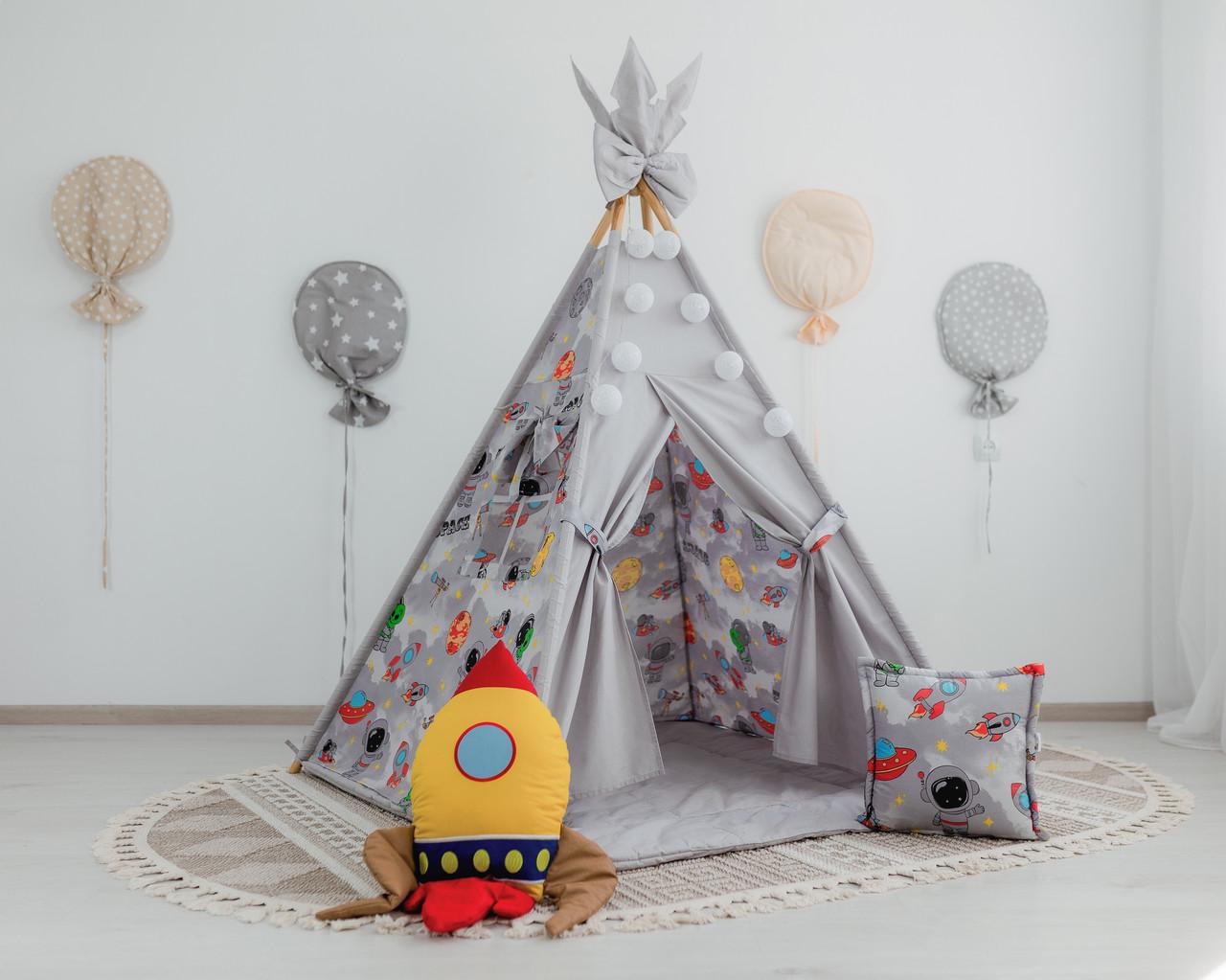 Вігвам для хлопчика Космос з килимком і подушками іграшками - фото 3 Вігвам для хлопчика Космос з килимком і подушками іграшками - фото 3
