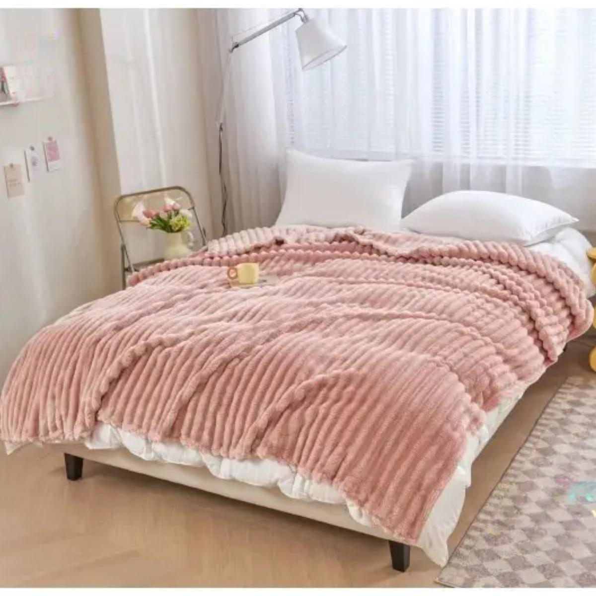 Плед Koloco Королівський шарпей євро 200х230 см Рожевий (38404) Плед Koloco Королівський шарпей євро 200х230 см Рожевий (38404)