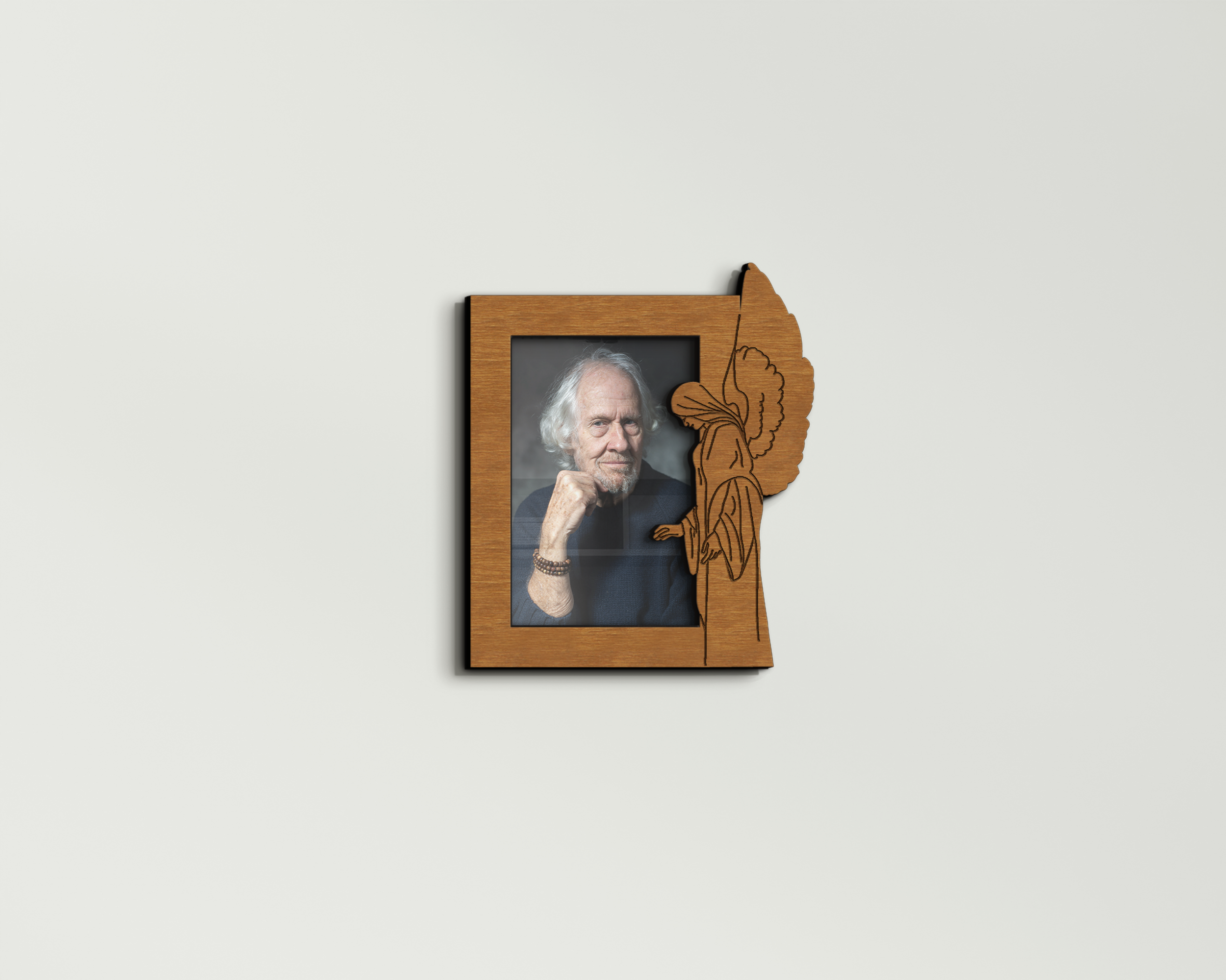 Фоторамка мемориальная The Frame Depot с гравировкой ангела Светло-коричневый (memorial_4x6_frame-1) - фото 1 Фоторамка мемориальная The Frame Depot с гравировкой ангела Светло-коричневый (memorial_4x6_frame-1) - фото 1