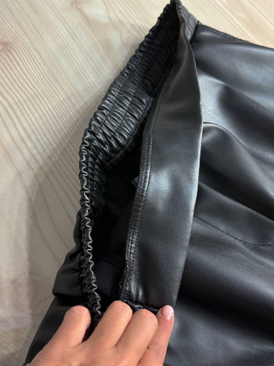 Брюки женские Gritana 237 из экокожи МОМ на резинке большие размеры 4XL Черный (5533) - фото 9