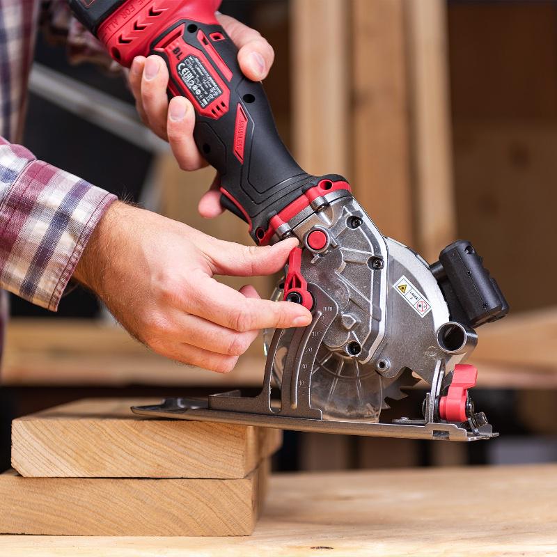 Дисковая пила аккумуляторная бесщеточная Worcraft CMCS-S20LiB с аккумулятором 4А и зарядным 115 мм (43196) - фото 12