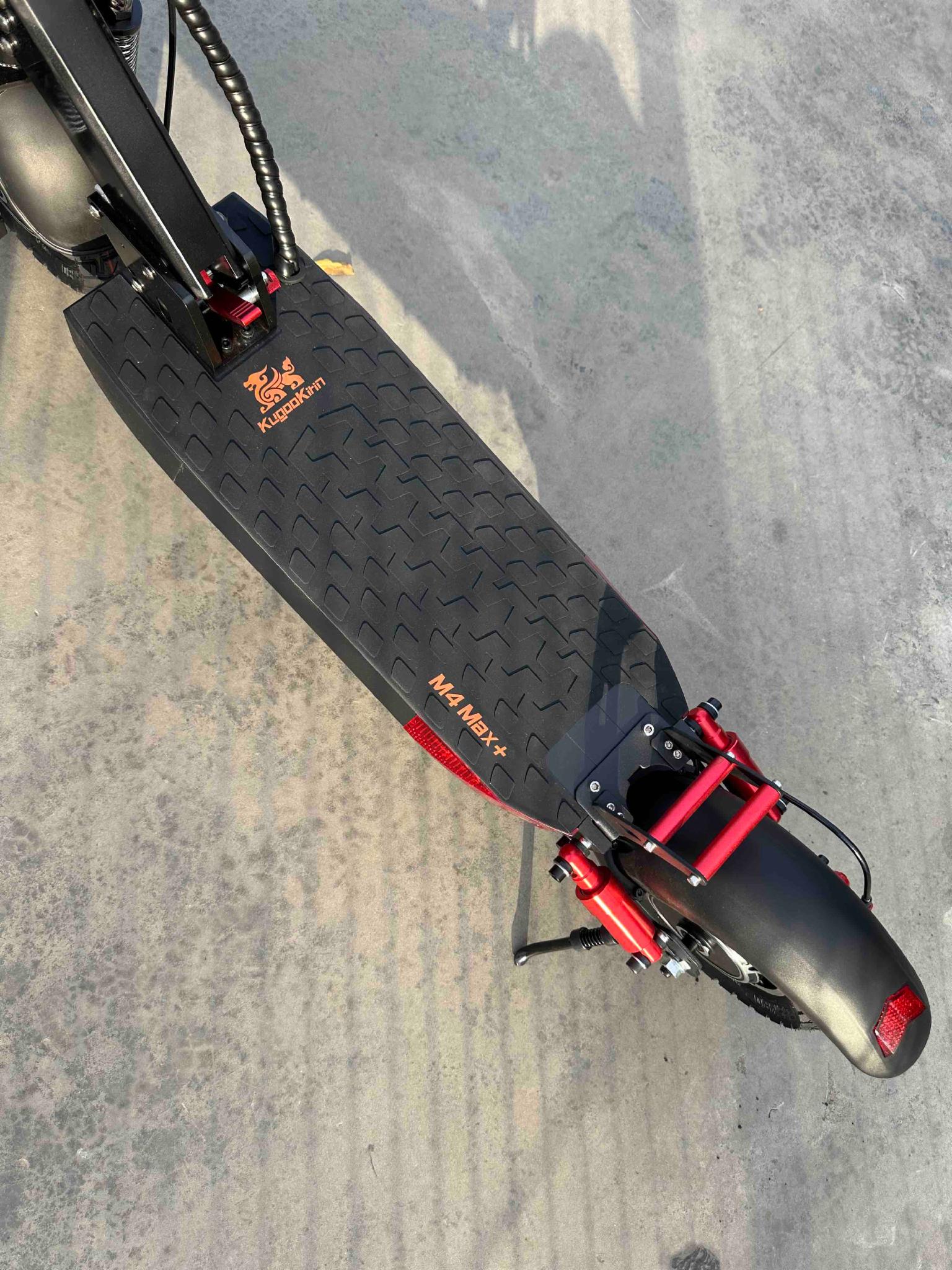 Электросамокат двухмоторный KugooKirin M4 Max+ Plus NFC key 2000W 23Ah - фото 13 Электросамокат двухмоторный KugooKirin M4 Max+ Plus NFC key 2000W 23Ah - фото 13