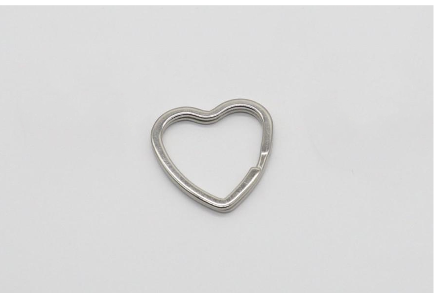 Кольцо для ключей сердечко 31 мм Серебряный (32991931)