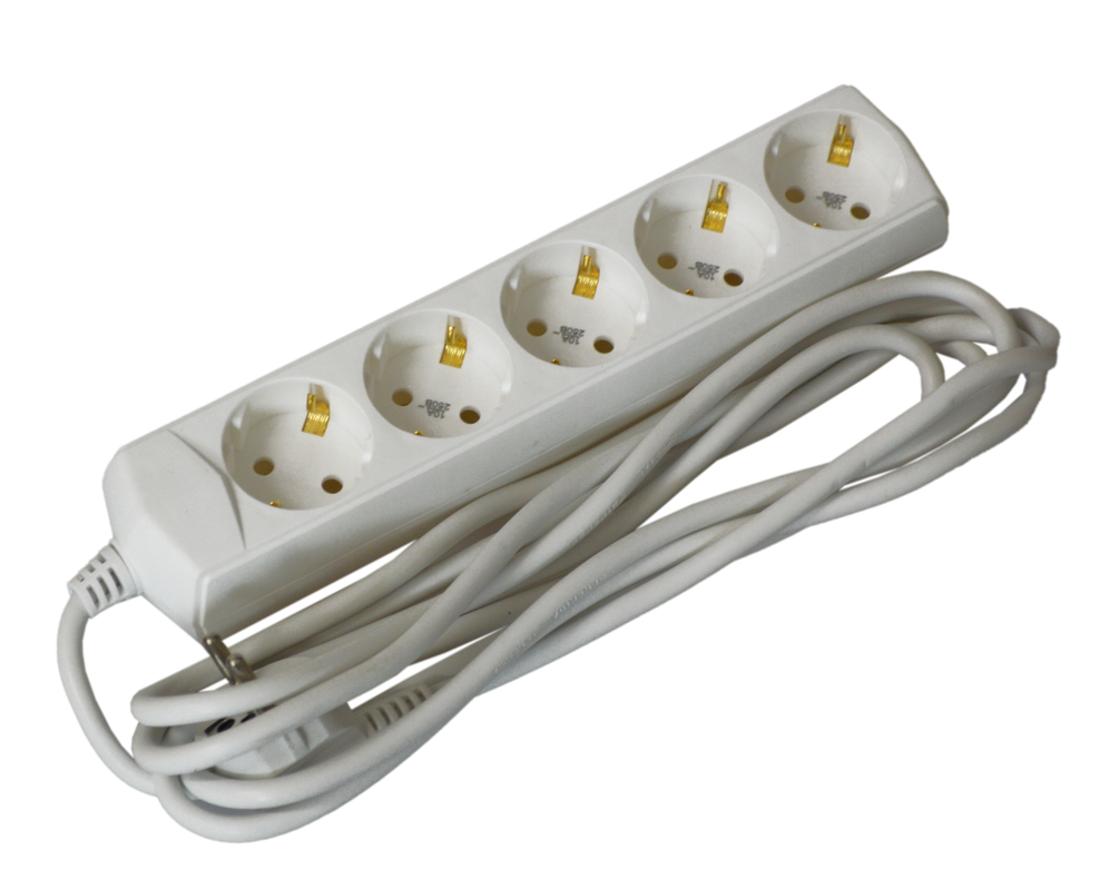 Подовжувач UEC ECO 3 м 5 гнізд 2Р+PЕ IP20 (WYP10-10-05-03-GGU) Подовжувач UEC ECO 3 м 5 гнізд 2Р+PЕ IP20 (WYP10-10-05-03-GGU)