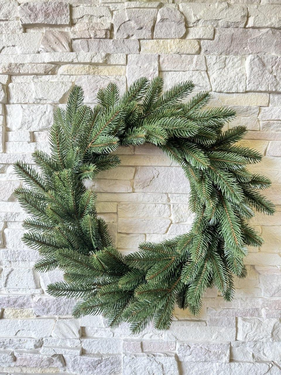 Венок новогодний литой ПЛАСТМАКС d 52 см (VX 4201)