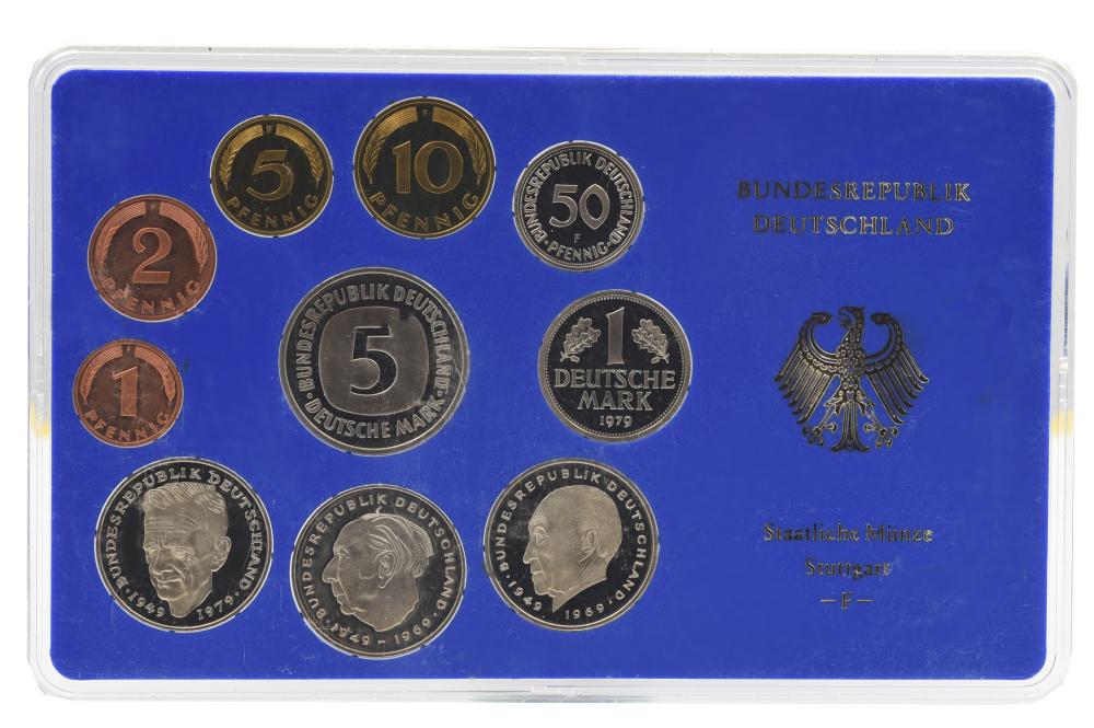 Коллекционные монеты Германия набор из 10 монет 1979 Proof F 1/2/5/10/50 пфеннигов 1/2/2/2/5 марок в сувенирной упаковке (М22744)