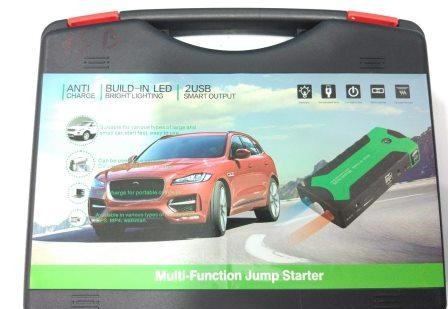 Пусковое устройство для автомобиля JUMP STARTER 19v/3,5А 300А 50800 mAh 160х75х28 мм со встроенным фонариком (opt-32608) Пусковое устройство для автомобиля JUMP STARTER 19v/3,5А 300А 50800 mAh 160х75х28 мм со встроенным фонариком (opt-32608)