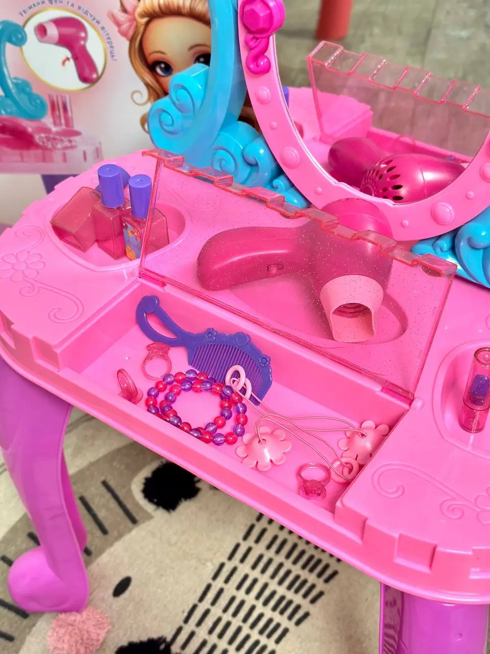 Столик косметический детский 661-39 со стульчиком и аксессуарами (2565074541) - фото 4 Столик косметический детский 661-39 со стульчиком и аксессуарами (2565074541) - фото 4