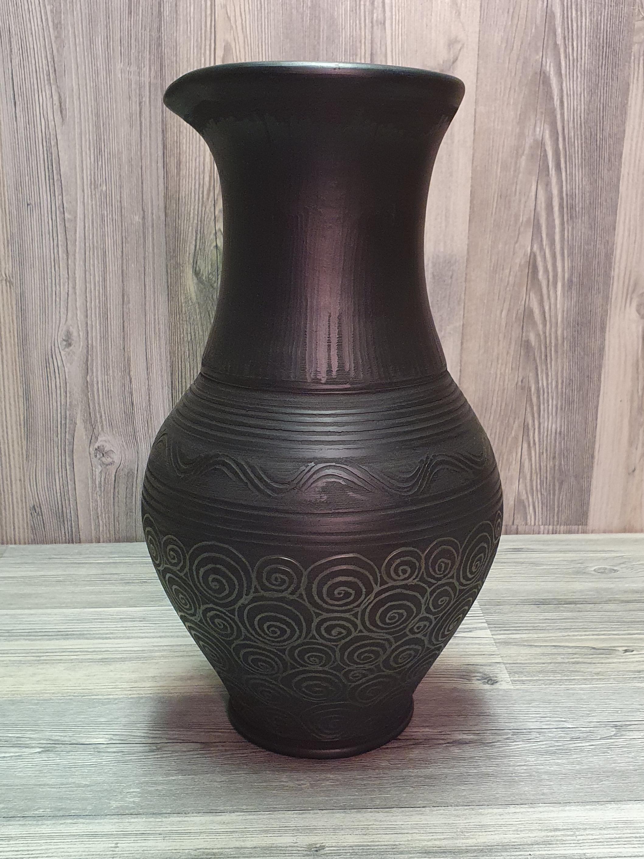 Кувшин из черной глины (5291)