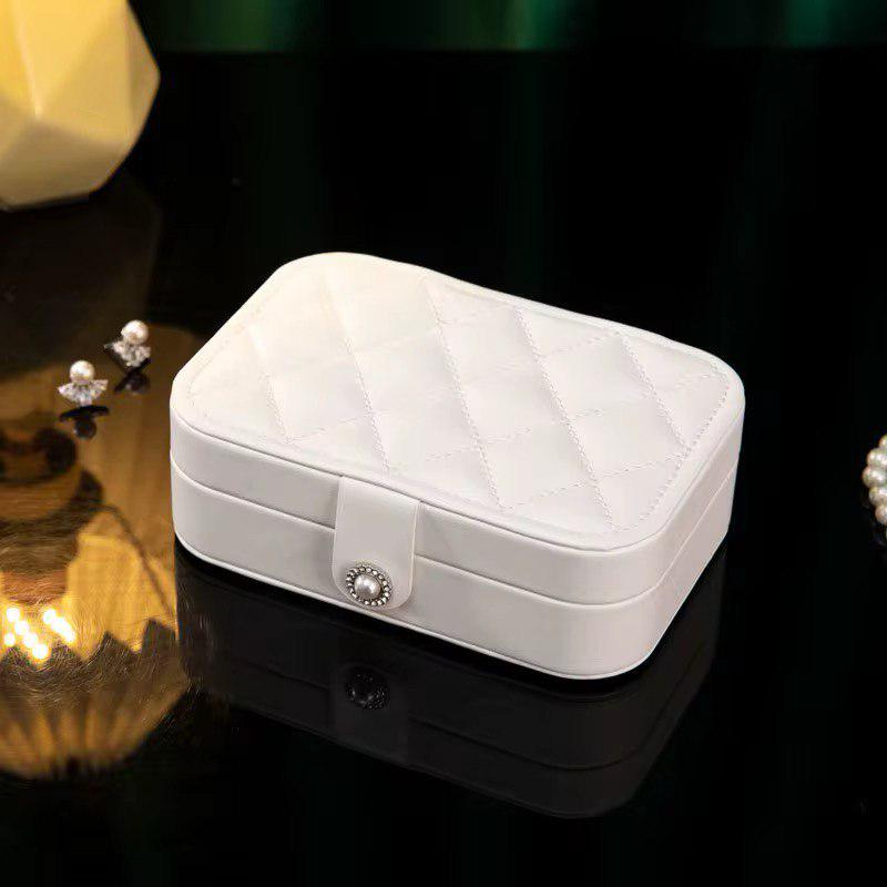 Шкатулка для ювелирных украшений на кнопке 16,5х11,5х5,5 см Белый (ST0409) - фото 4 Шкатулка для ювелирных украшений на кнопке 16,5х11,5х5,5 см Белый (ST0409) - фото 4