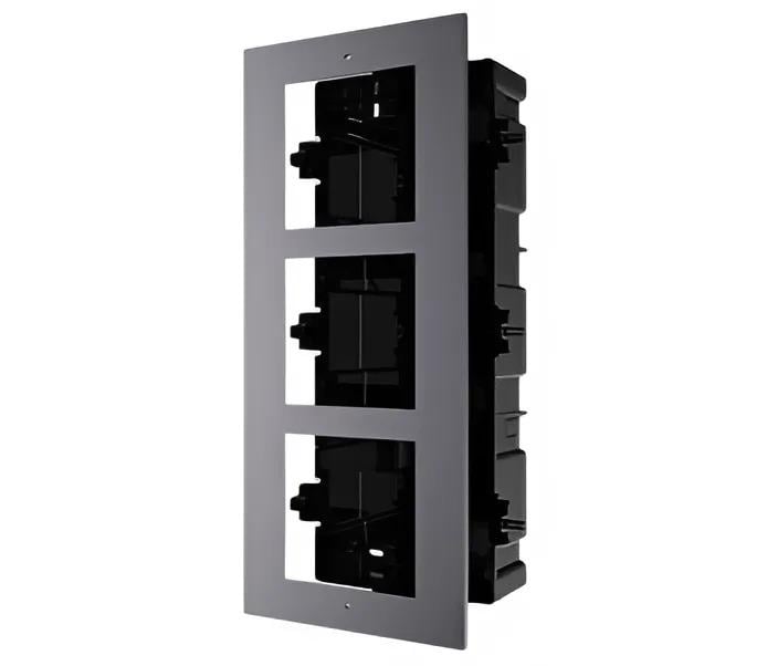 Рамка врізна монтажна Hikvision на 3 модулі DS-KD-ACF3/Plastic (99-00001653)