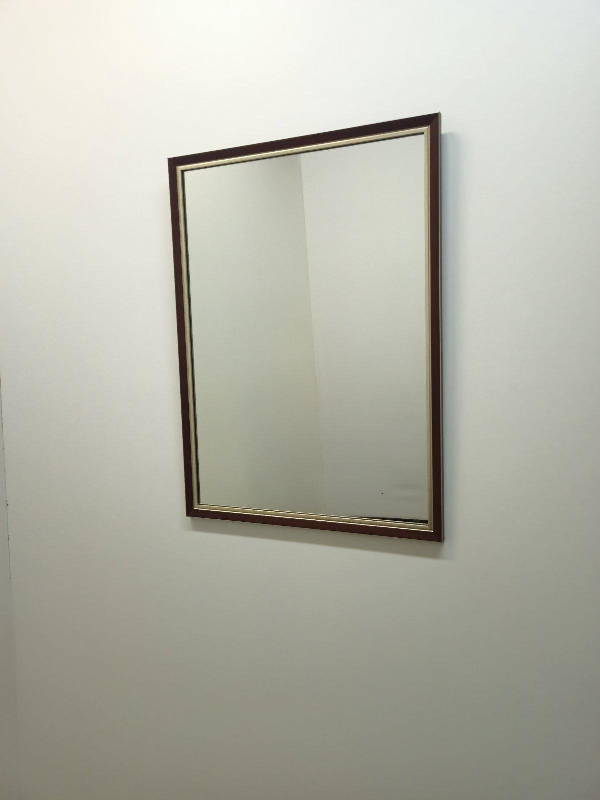 Дзеркало настінне в пластиковій рамі 646х446 мм (2816-84)