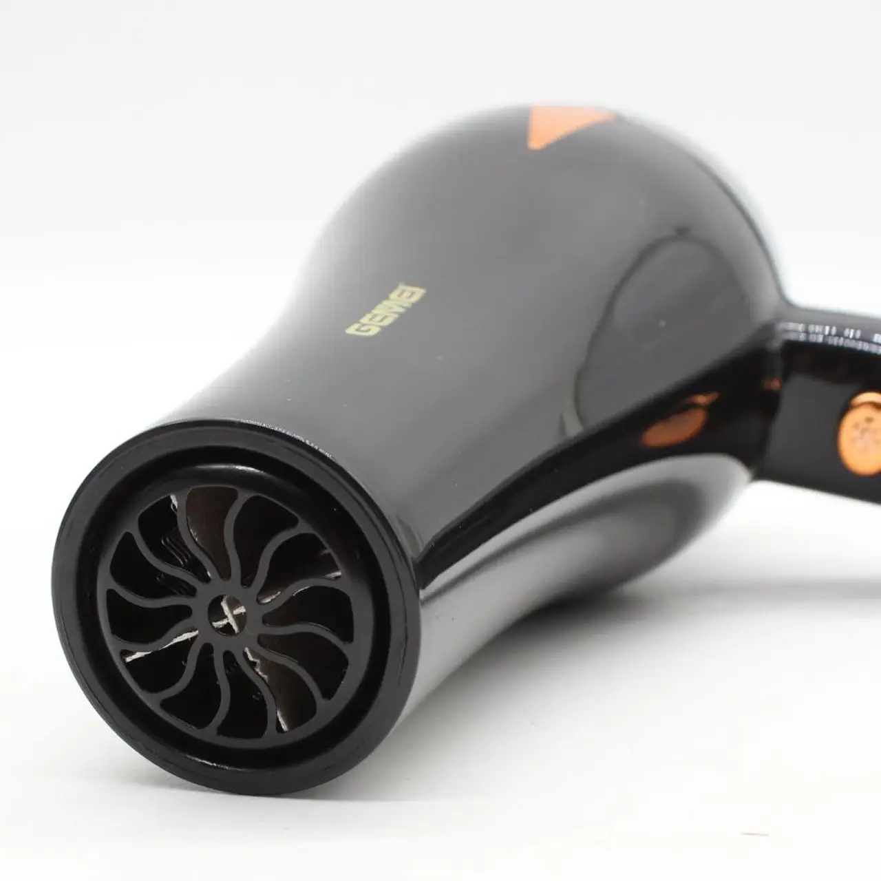 Фен для волос Gemei GM-1801 2500 Вт холодный обдув/ионизация/концентратор (ML-04908) - фото 3 Фен для волос Gemei GM-1801 2500 Вт холодный обдув/ионизация/концентратор (ML-04908) - фото 3