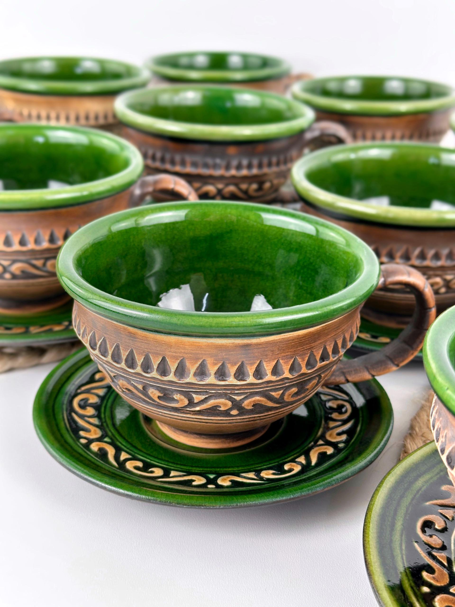 Набір глиняних чашок та блюдець Гражда 12 шт. Коричневий (17019-26) - фото 4 Набір глиняних чашок та блюдець Гражда 12 шт. Коричневий (17019-26) - фото 4