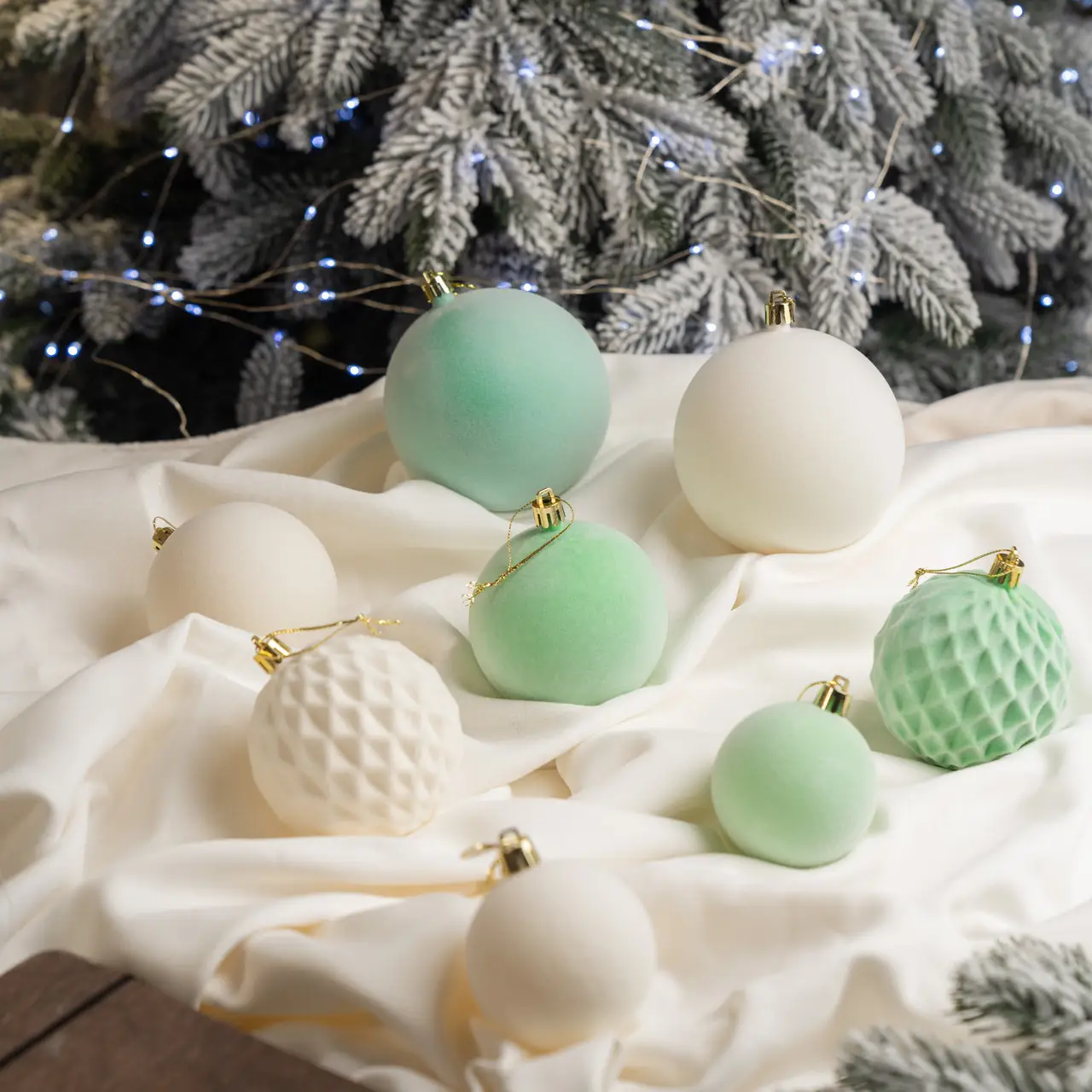Набір куль новорічних Оксамит 40 шт. М'ятний (Оксамит мятн.) - фото 3