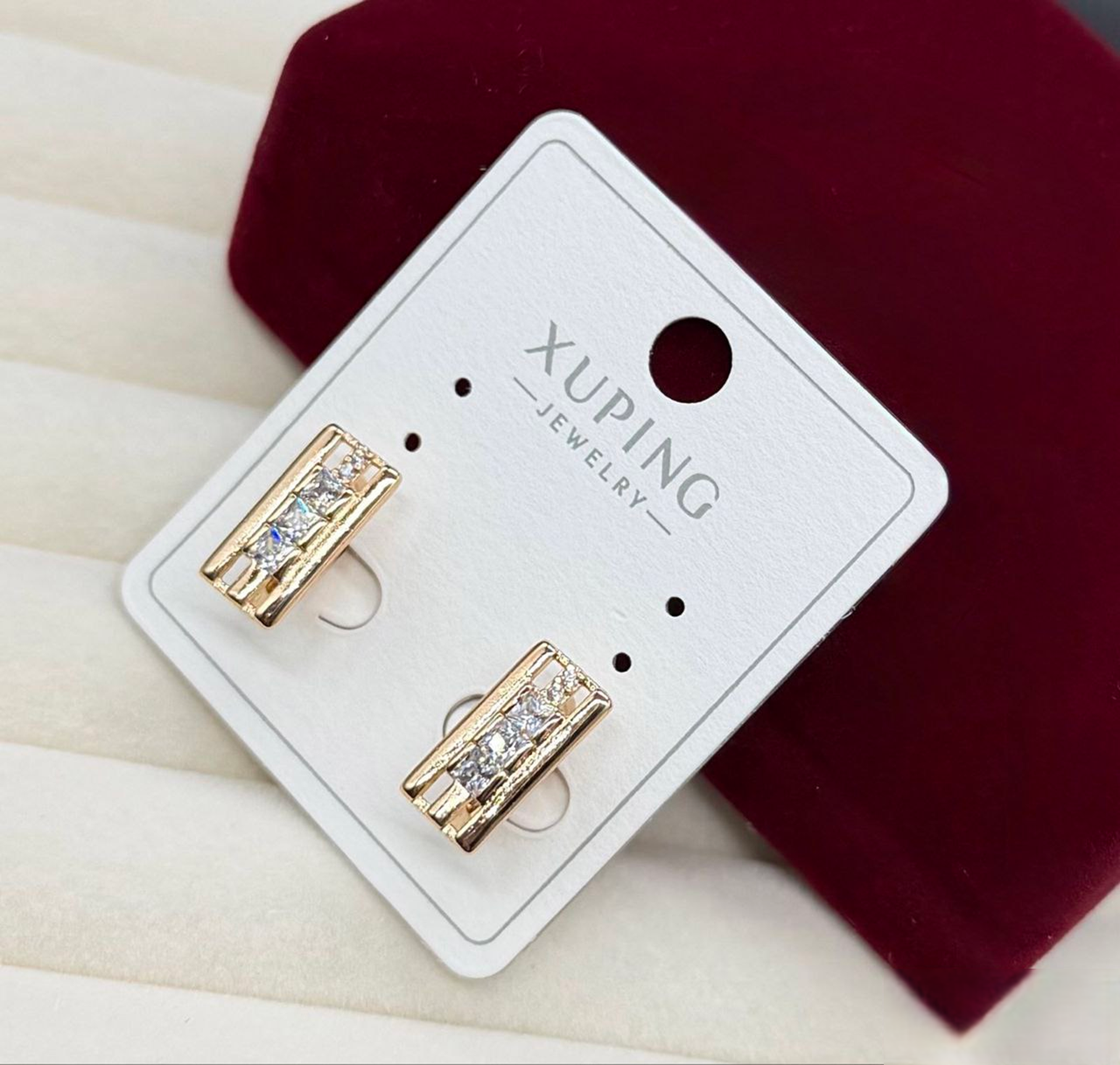 Серьги прямоугольные Xuping гипоаллергенное медицинское золото интересный дизайн с камнями украшение для ежедневного образа (2906373845)