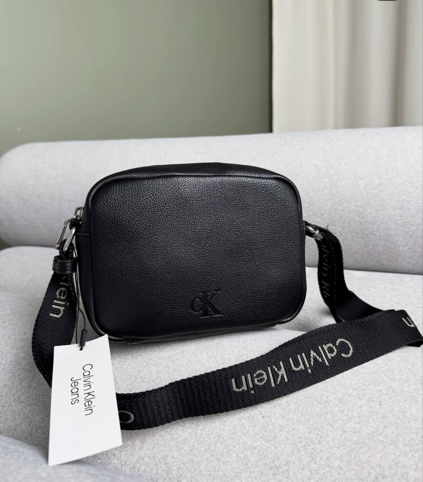 Сумочка кроссбоди Calvin Klein Черный