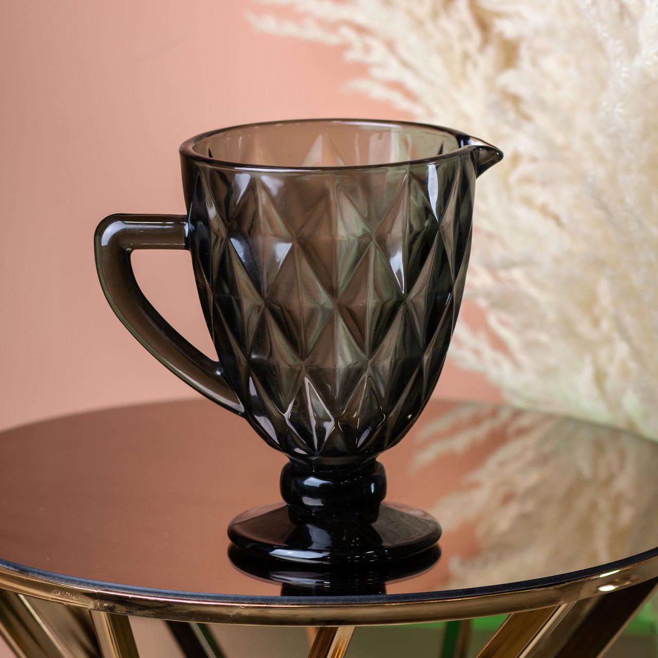 Кувшин для напитков с толстого стекла гранованый 1 л Серый Кувшин для напитков с толстого стекла гранованый 1 л Серый