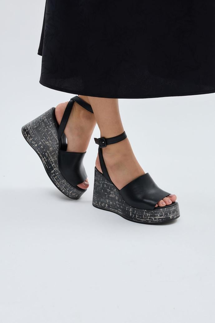 Босоножки женские Fabio Monelli кожаные р. 38 Черный (200100)