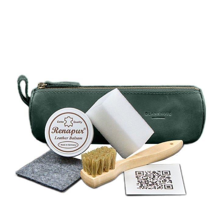 Набор для ухода за кожаными изделиями в кожаном чехле Зеленый (A-028351) Набор для ухода за кожаными изделиями в кожаном чехле Зеленый (A-028351)