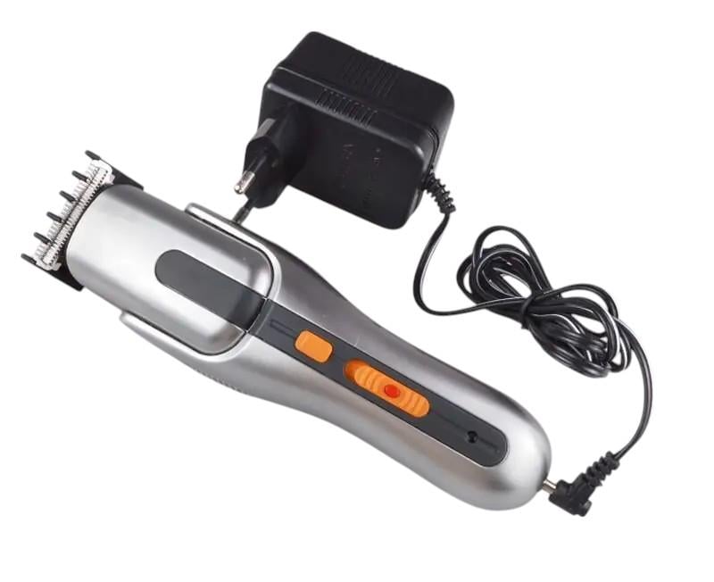 Тример чоловічий Gemei 8в1 з комплектом насадок (GM-581) - фото 8 Тример чоловічий Gemei 8в1 з комплектом насадок (GM-581) - фото 8