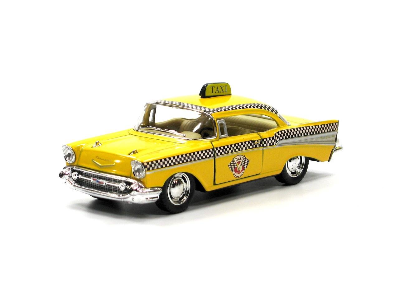 Машина Kinsmart KT5360W Chevrolet Bel Air Taxi металлическая (1957)
