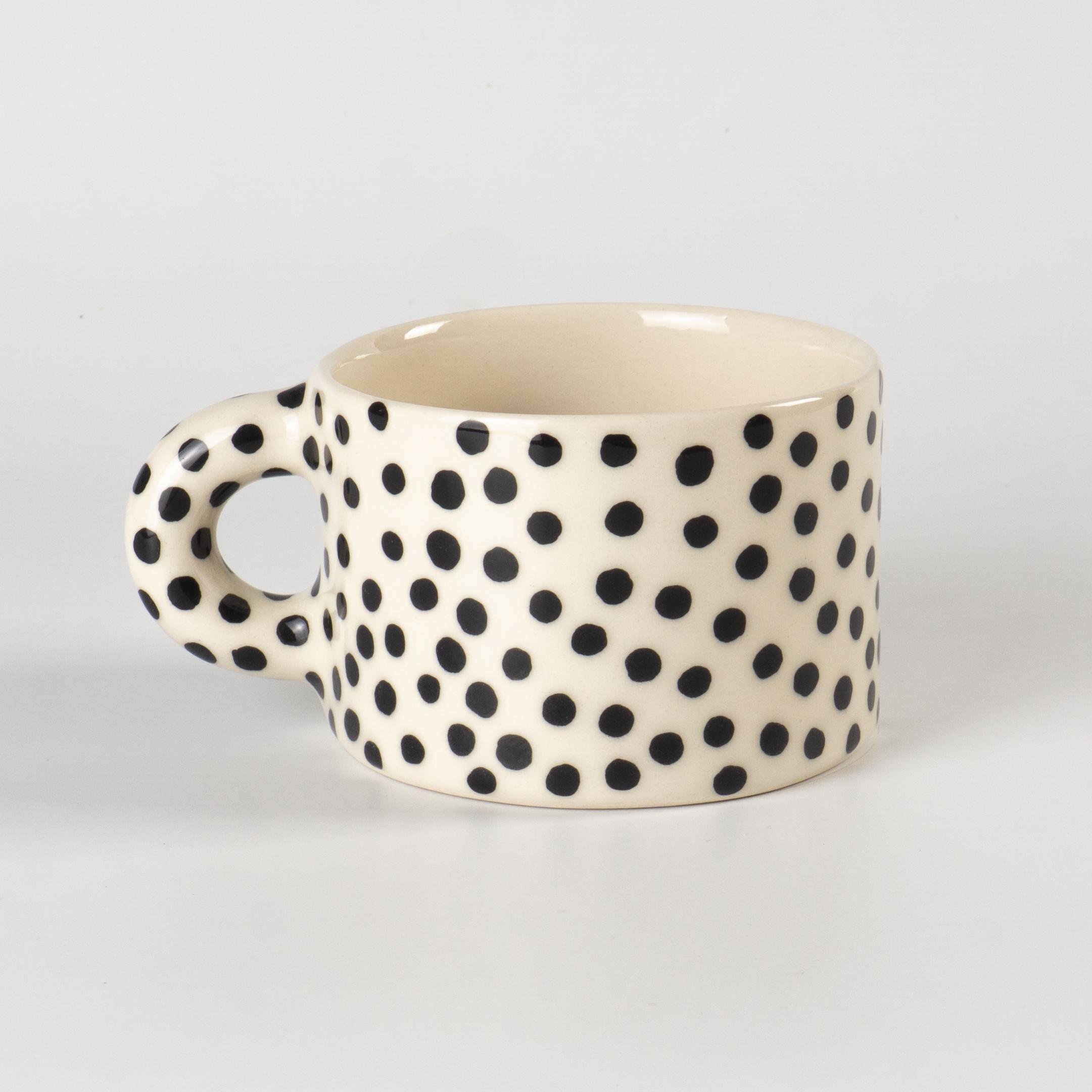 Чашка керамічна в чорний горох ручна робота напівпорцеляна 350 мл (PRS-CUP-IMG-350-I-DOTS) - фото 1 Чашка керамічна в чорний горох ручна робота напівпорцеляна 350 мл (PRS-CUP-IMG-350-I-DOTS) - фото 1