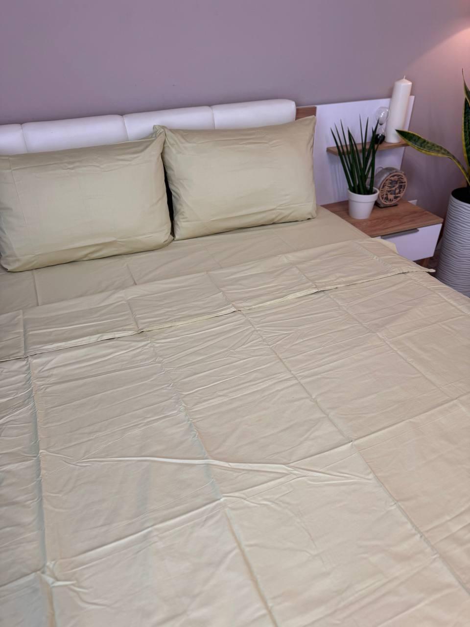 Постільна білизна сатин євро 200х220 см наволочки 70х70 см 2 шт. Кремовий (Д-Al-satin-004-03)