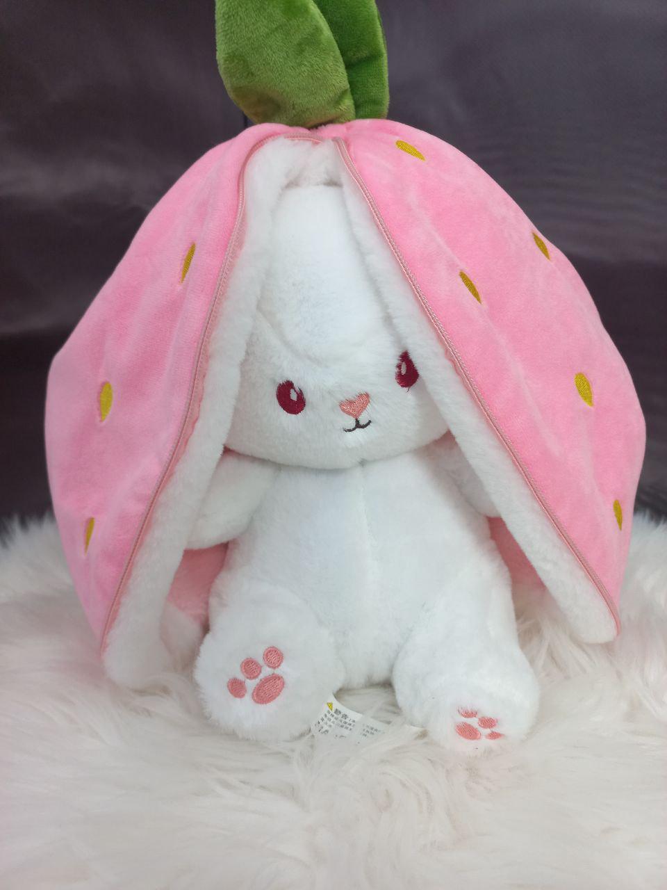 М'яка іграшка Кролик Полуничка 2в1 з застібкою 30 см (9075/30) - фото 2 М'яка іграшка Кролик Полуничка 2в1 з застібкою 30 см (9075/30) - фото 2