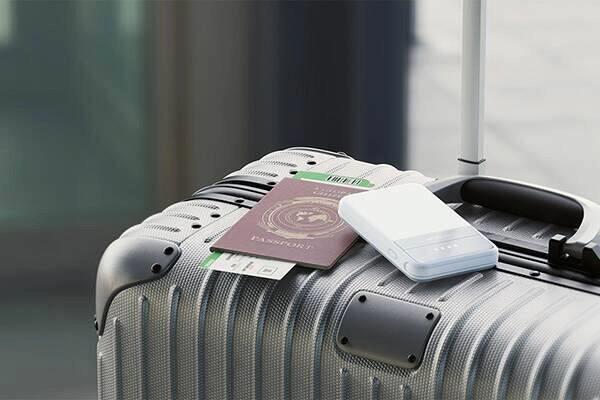 Повербанк EcoFlow Rapid Magnetic 5000 mAh Light Blue (EF-RAPID5000-L-EU) - фото 6 Повербанк EcoFlow Rapid Magnetic 5000 mAh Light Blue (EF-RAPID5000-L-EU) - фото 6