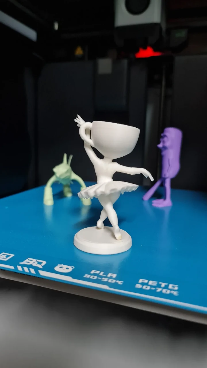 Фигурка мем Ballerina Cappuccino 10 см Белый - фото 3 Фигурка мем Ballerina Cappuccino 10 см Белый - фото 3