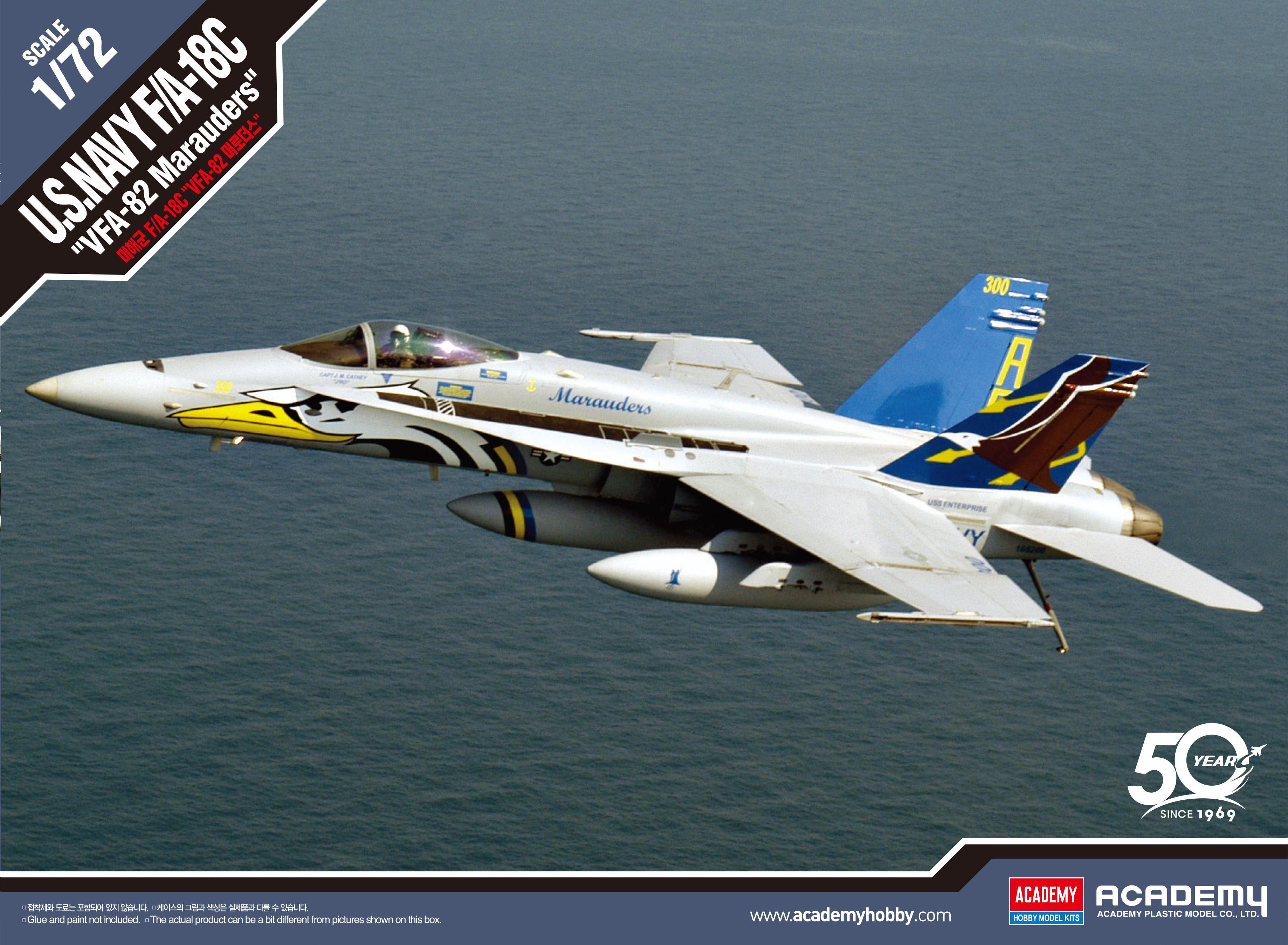 Сборная модель Academy U.S. NAVY F/A-18C VFA-82 Marauders 1:72 (12534)