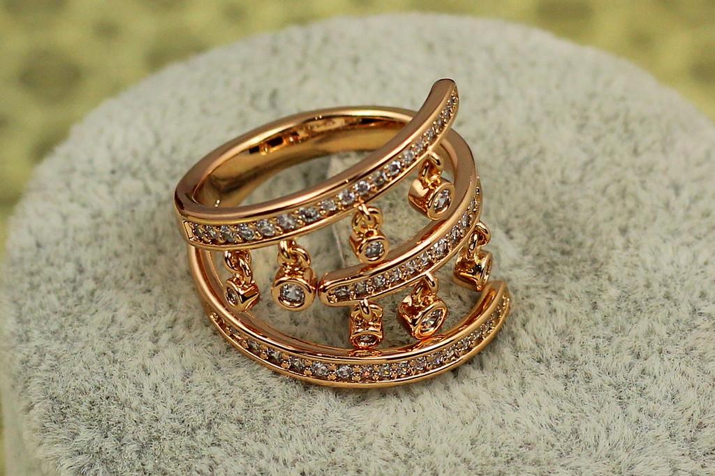 Каблучка Xuping Jewelry Забава з танцюючими підвісками р. 16 Золотистий