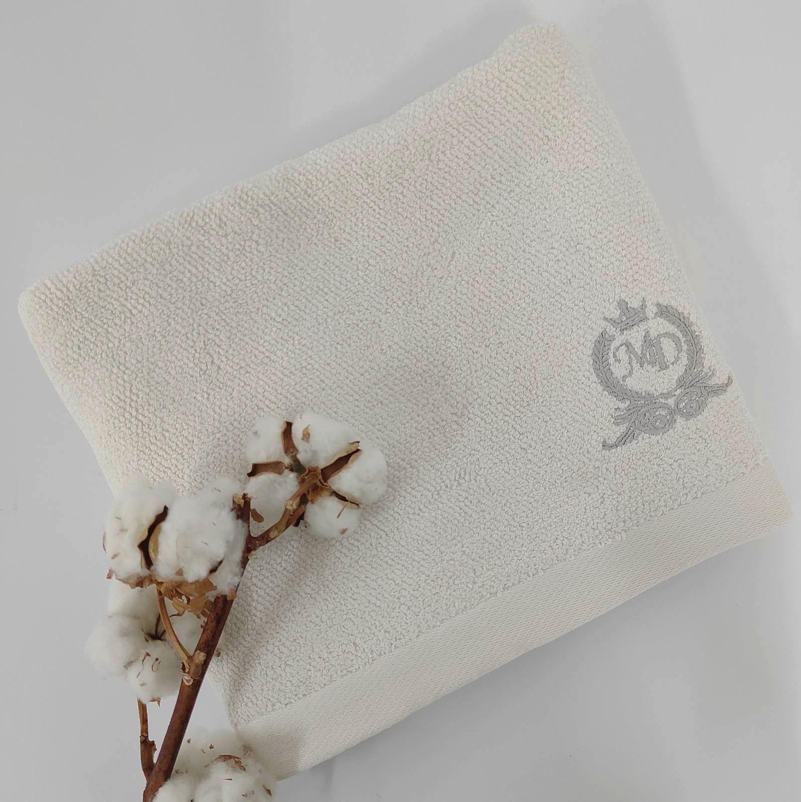 Полотенце Maison D'or Pierre Lotti 85x150 Ecru (03MD47C14) - фото 1 Полотенце Maison D'or Pierre Lotti 85x150 Ecru (03MD47C14) - фото 1