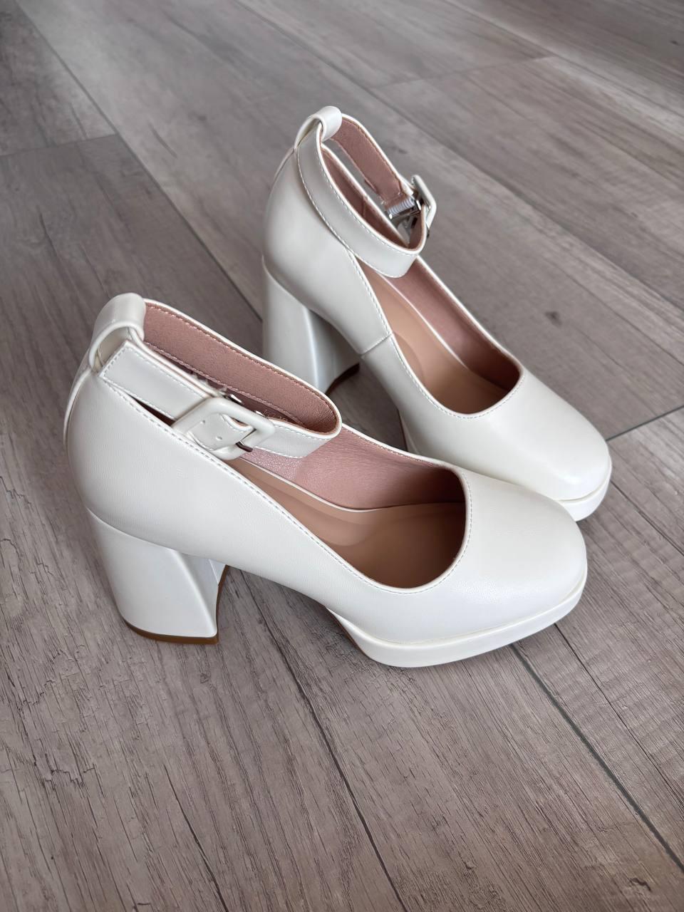 Туфлі жіночі Loretta на каблуку р. 40 26 см Білий (10093-40) - фото 14 Туфлі жіночі Loretta на каблуку р. 40 26 см Білий (10093-40) - фото 14