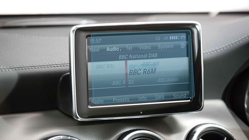 Защитное стекло Pixsel гибридное матовое на монитор Mercedes Benz CLA-CLASS-6,9" 2017-2018