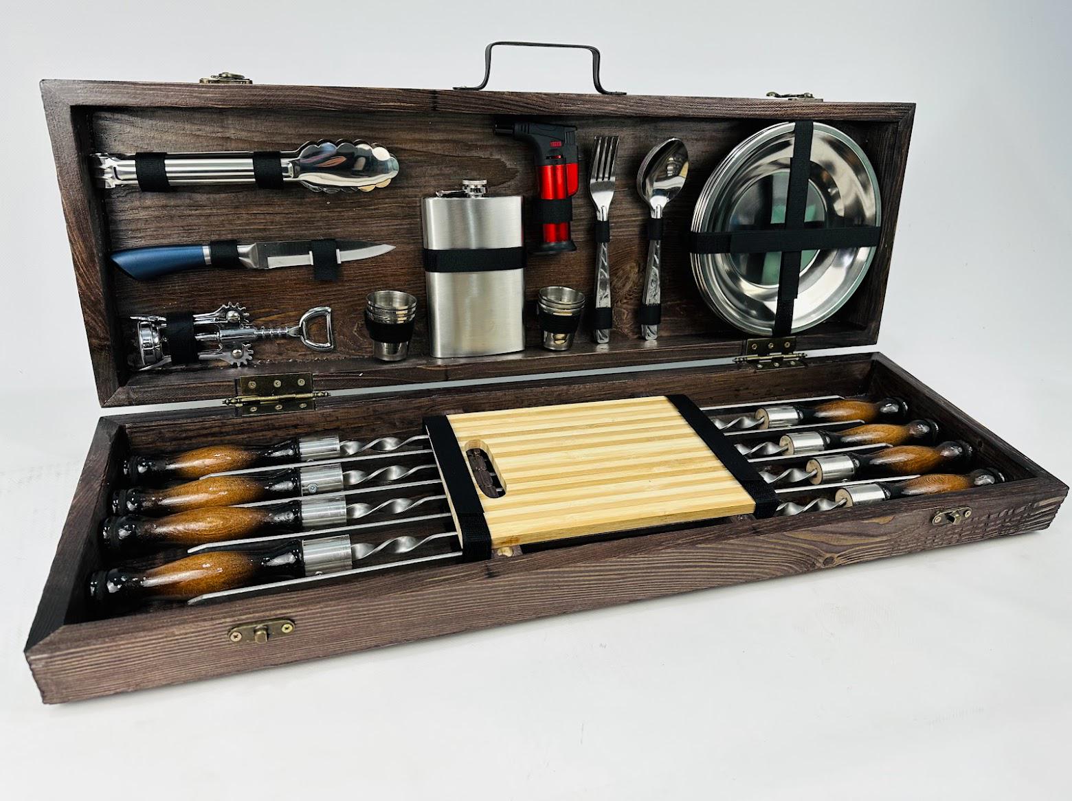 Набор шампуров и аксессуаров Макси в деревянном кейсе 38 пр. Коричневый (141-10-KS-7605)