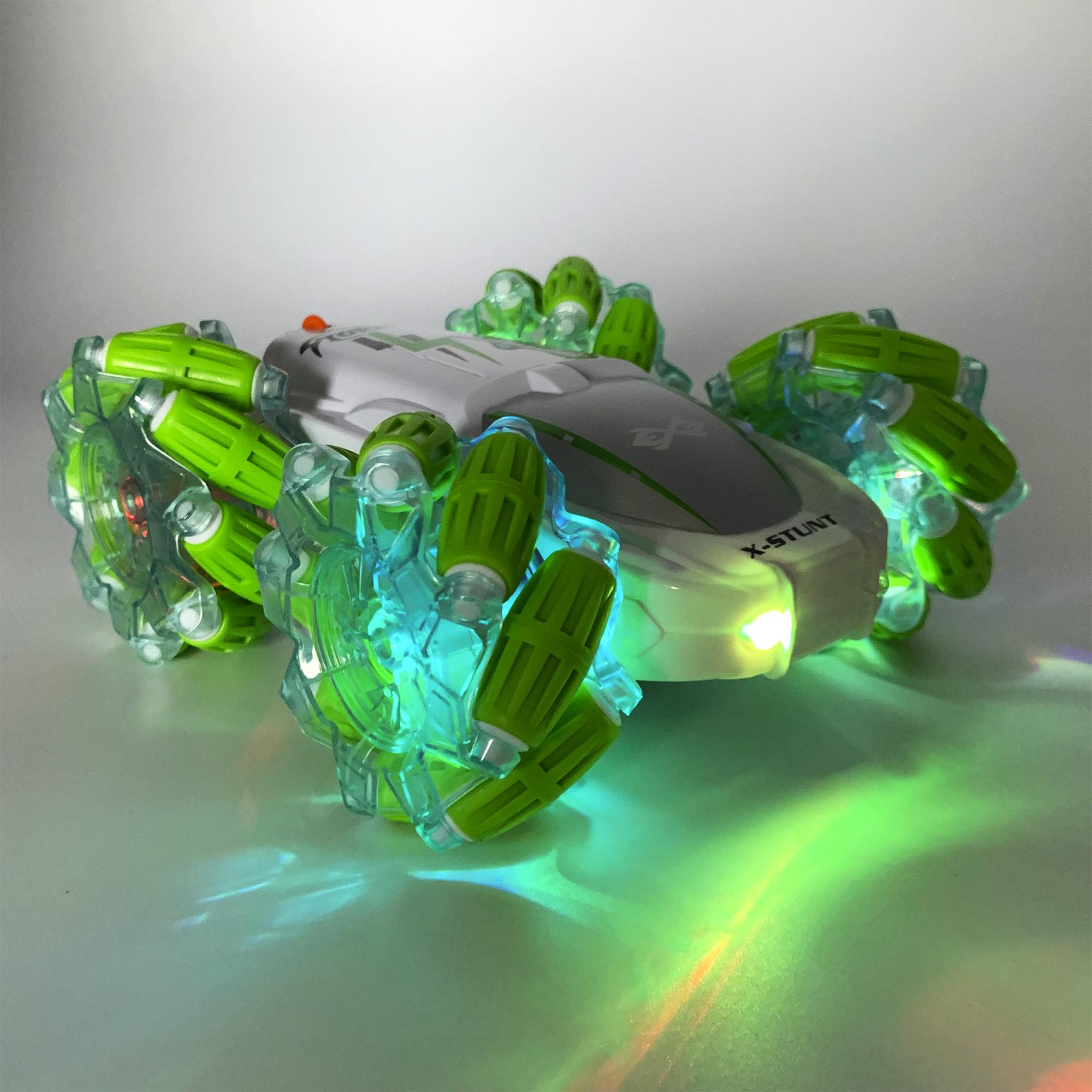 Машинка перевертыш трюковая 18 см Jia Yue Toys с пультом управления Белый (111855b) - фото 7 Машинка перевертыш трюковая 18 см Jia Yue Toys с пультом управления Белый (111855b) - фото 7