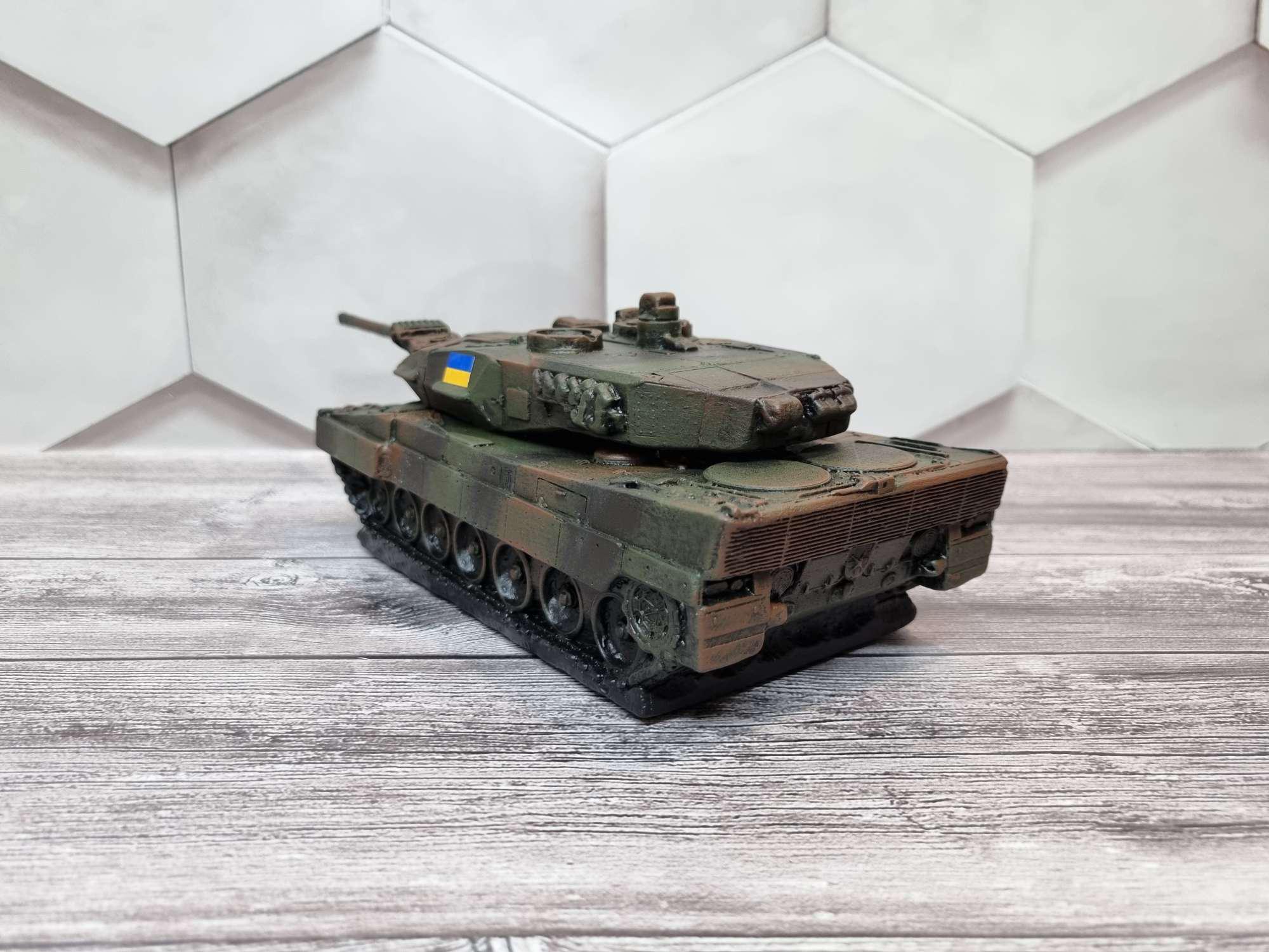 Статуетка Leopard 2А6 - фото 3 Статуетка Leopard 2А6 - фото 3