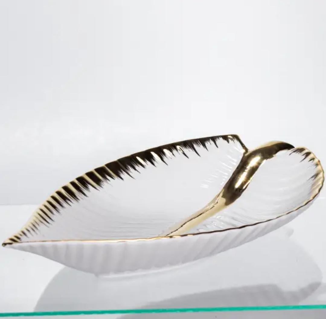 Блюдо сервировочное Yiwu Calla фарфоровое 40х21,5х5 см Белый с золотым (WH046) - фото 5 Блюдо сервировочное Yiwu Calla фарфоровое 40х21,5х5 см Белый с золотым (WH046) - фото 5