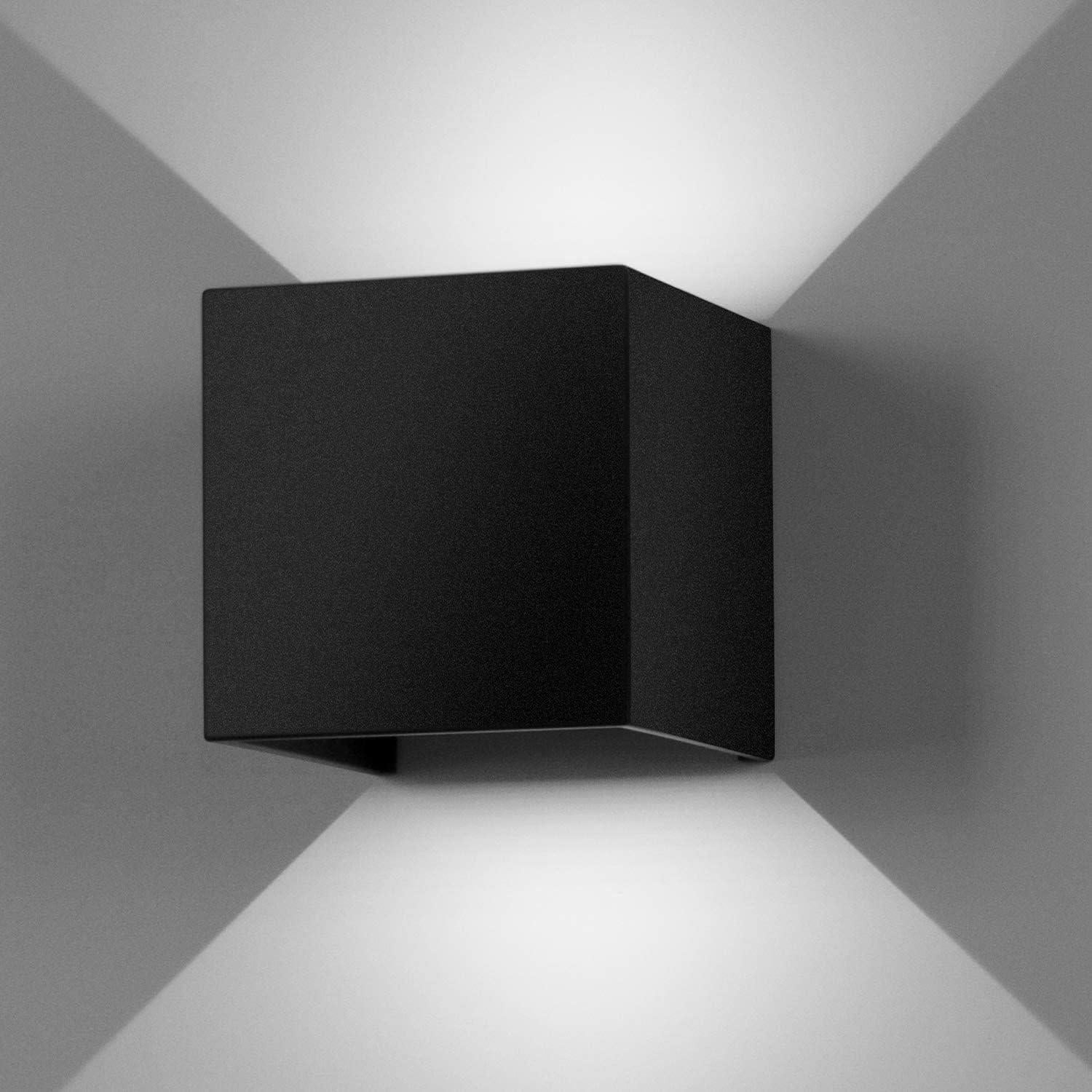Светильник настенный Partenopea Utenli LED Cube 12 W алюминий 6500K Черный Светильник настенный Partenopea Utenli LED Cube 12 W алюминий 6500K Черный