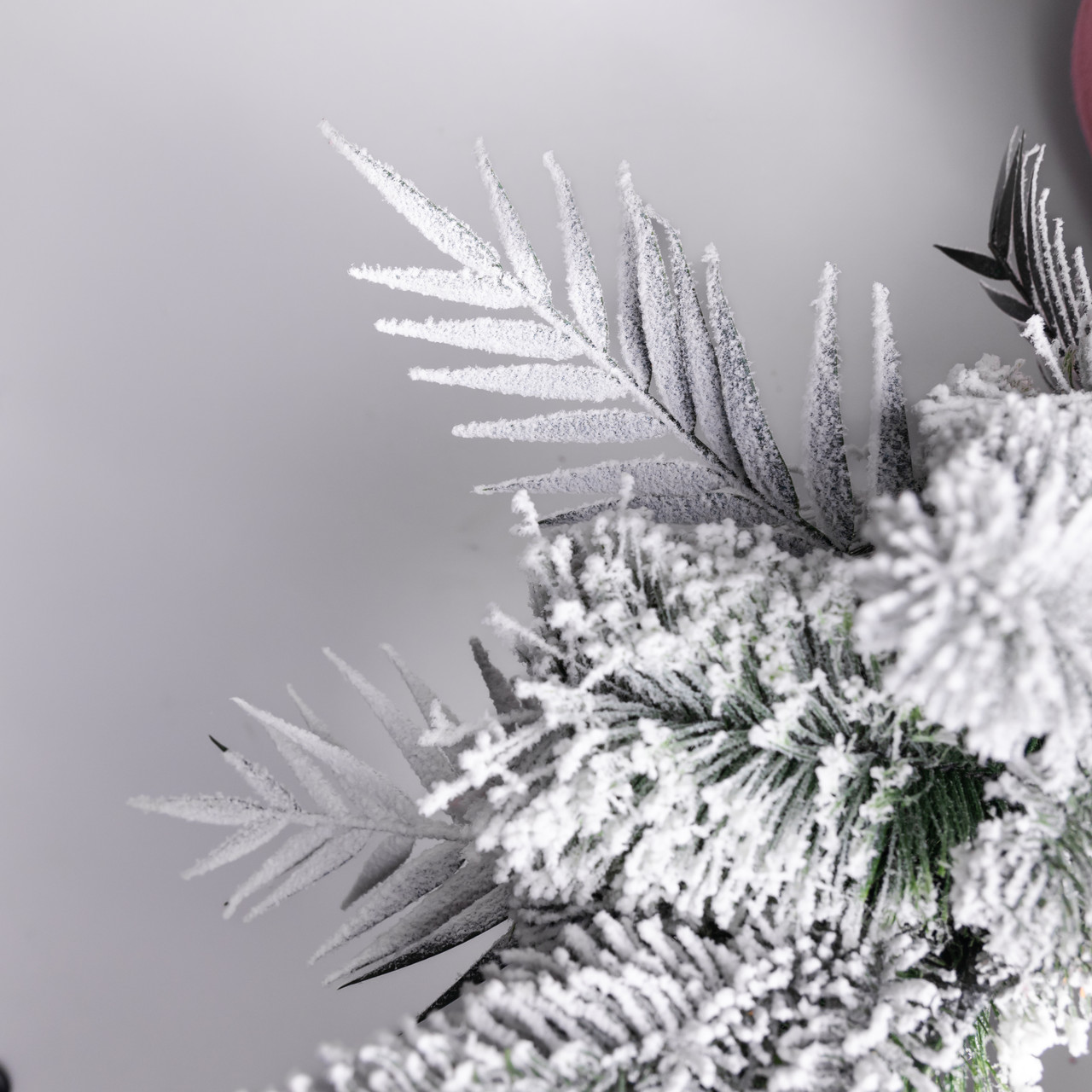 Вінок новорічний хвойний литий 60х35х10 см Зелений засніжений (TD-VINSN) - фото 6 Вінок новорічний хвойний литий 60х35х10 см Зелений засніжений (TD-VINSN) - фото 6