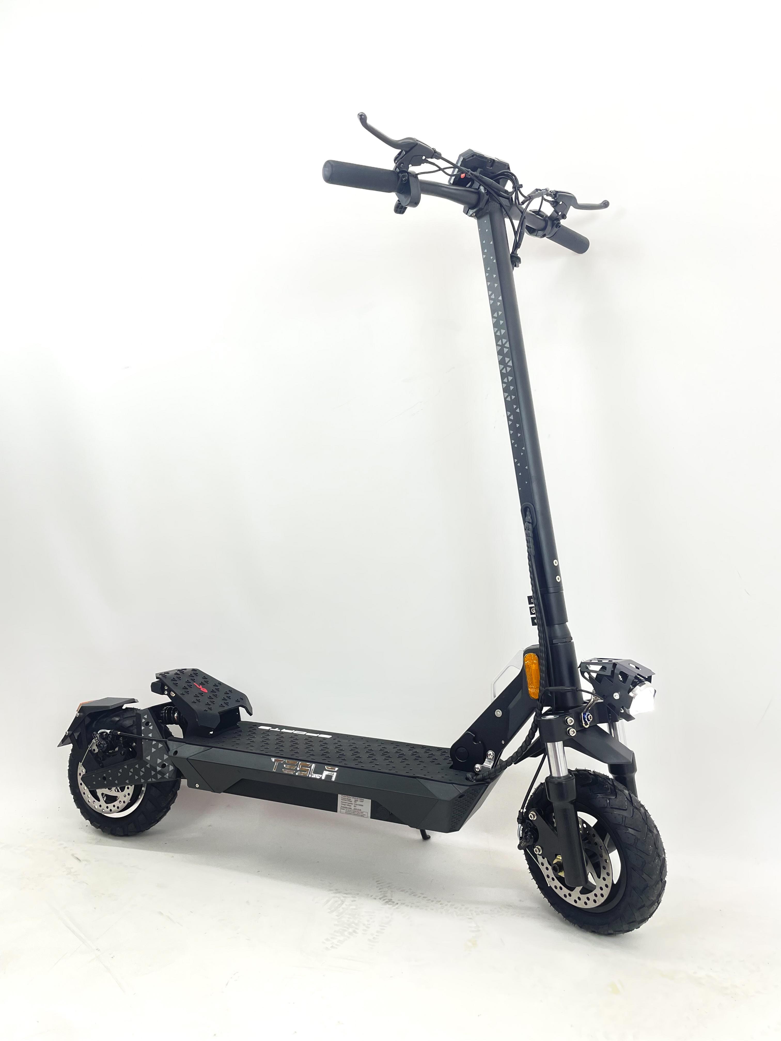 Електросамокат Tesla Sports 10" 2000W 48V 21 Ah (TS-2000) Електросамокат Tesla Sports 10" 2000W 48V 21 Ah (TS-2000)