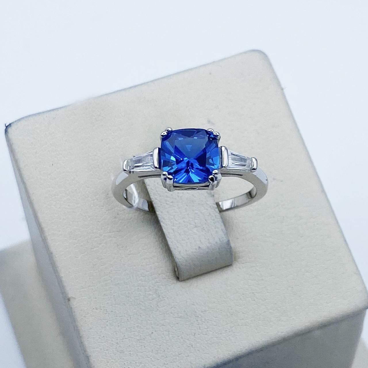 Кольцо серебряное с кварцем London Blue р. 17 2,37 г (2278946854) Кольцо серебряное с кварцем London Blue р. 17 2,37 г (2278946854)