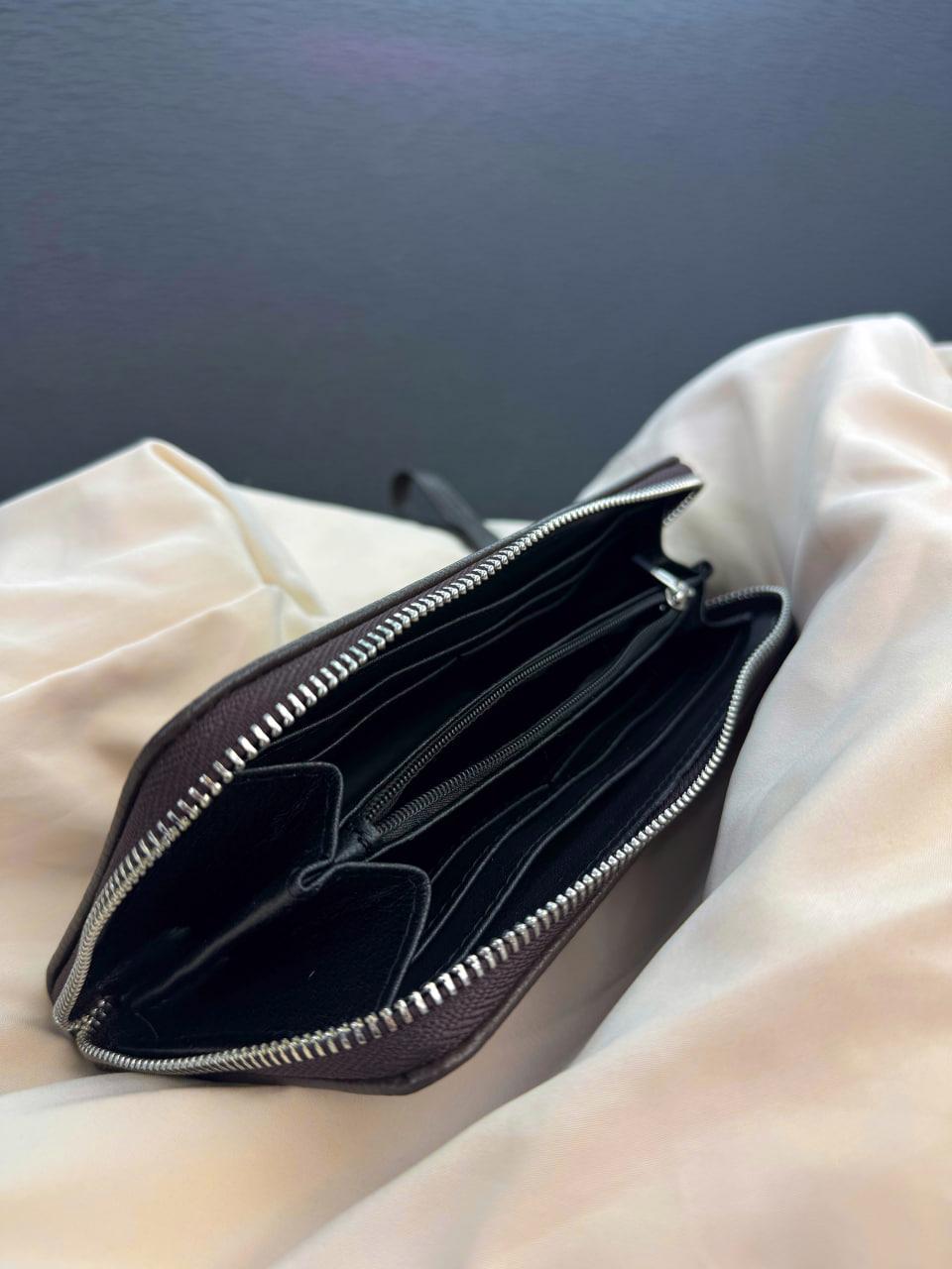 Клатч-гаманець чоловічий з натуральної зернистої шкіри Коричневий (2657659308) - фото 5 Клатч-гаманець чоловічий з натуральної зернистої шкіри Коричневий (2657659308) - фото 5